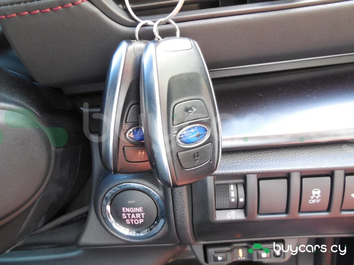 Subaru WRX Серый