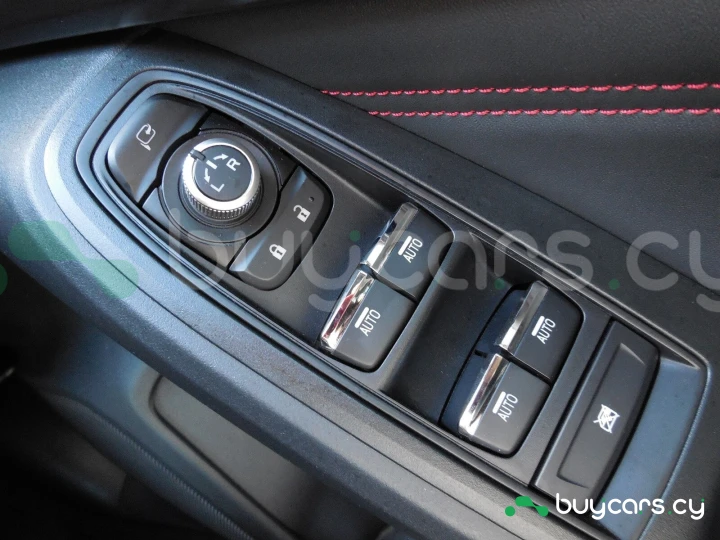 Subaru WRX Серый