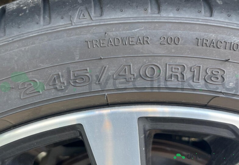 Subaru Impreza WRX Белый
