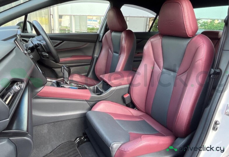 Subaru Impreza WRX Белый