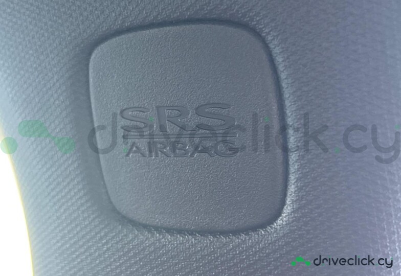 Subaru Impreza WRX Белый
