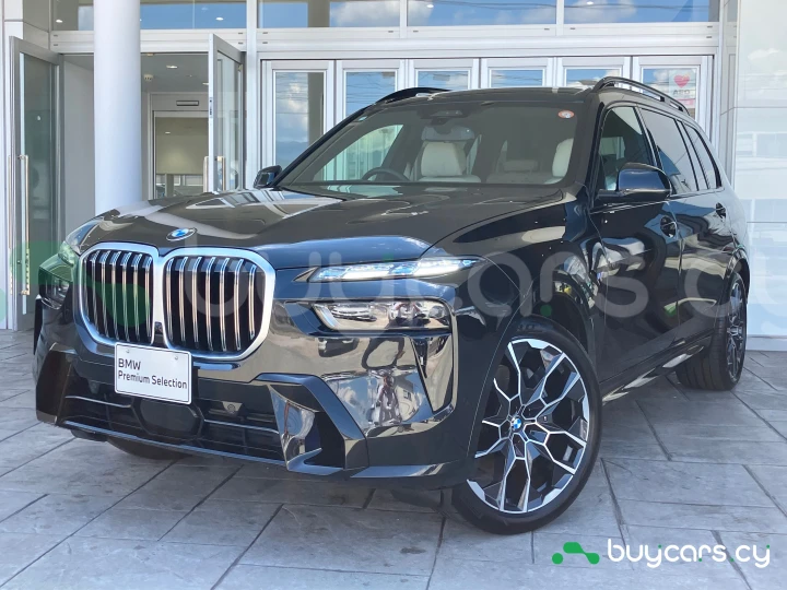 BMW X7 Черный