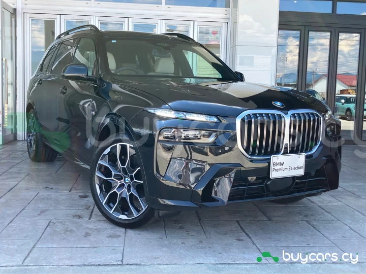 BMW X7 Черный