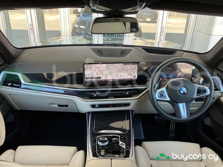 BMW X7 Черный