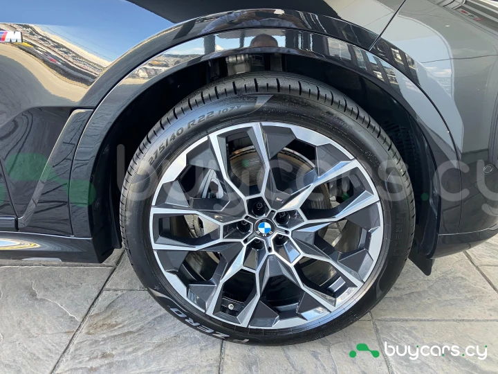 BMW X7 Черный