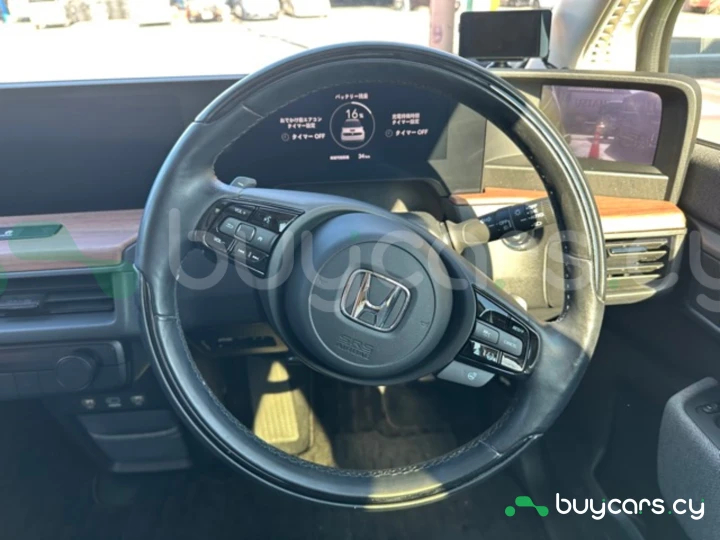 Honda e Желтый