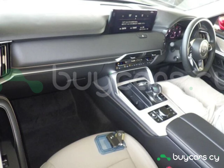 Mazda CX-80 Красный