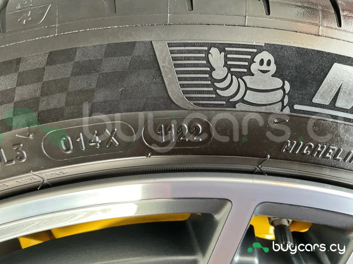 Mercedes SL-class Красный