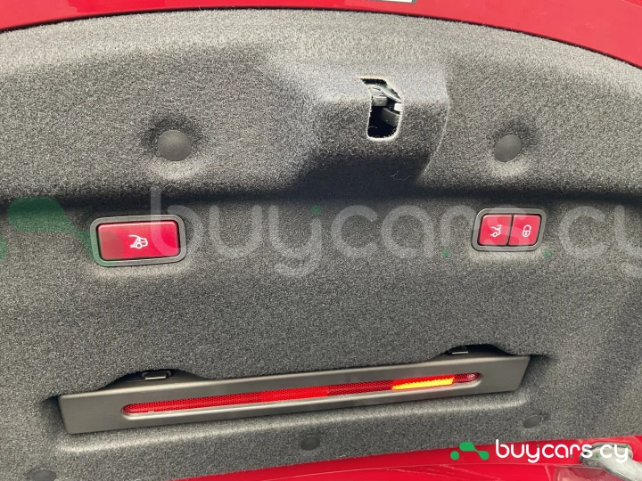 Mercedes SL-class Красный