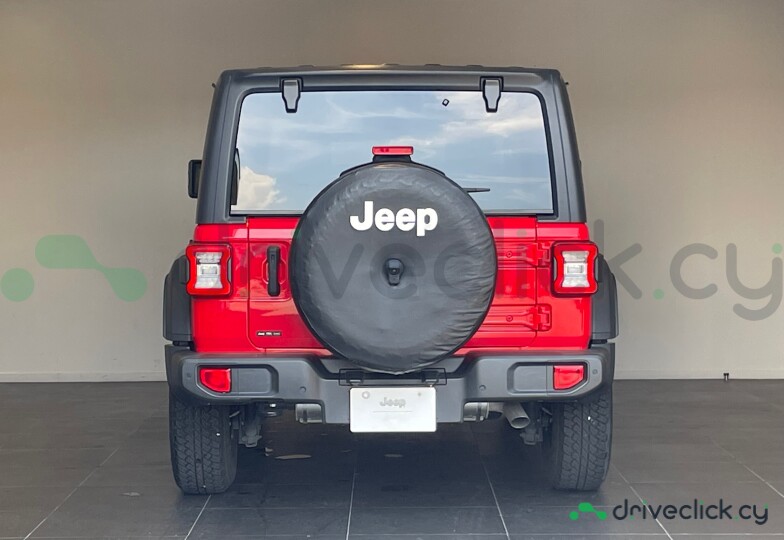Jeep Wrangler Красный