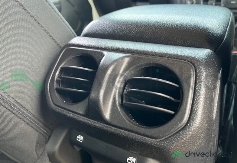 Jeep Wrangler Белый