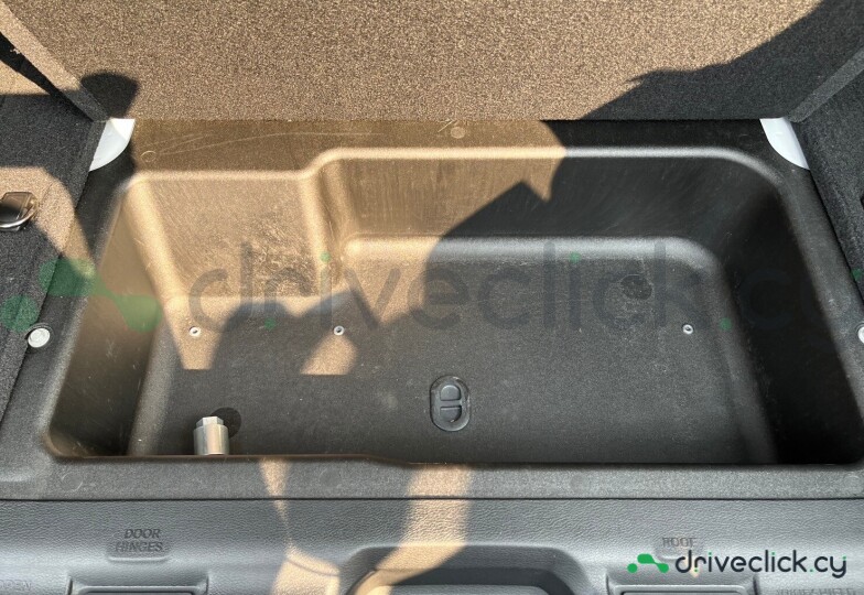Jeep Wrangler Белый