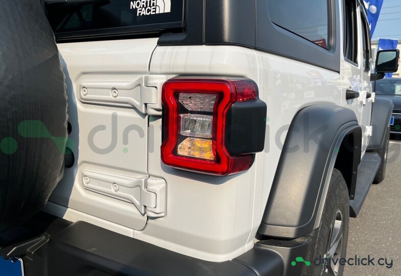 Jeep Wrangler Белый