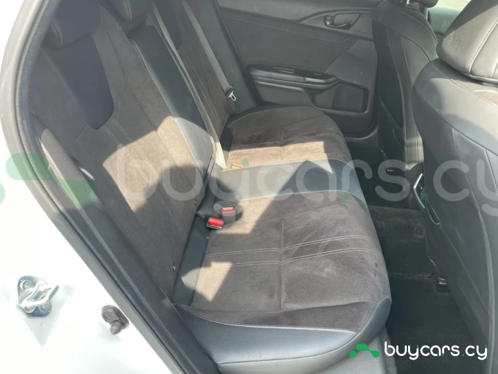 Honda Insight Белый