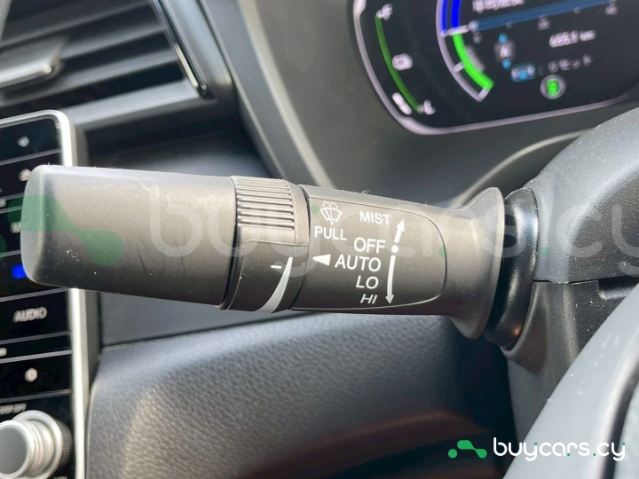 Honda Insight Белый