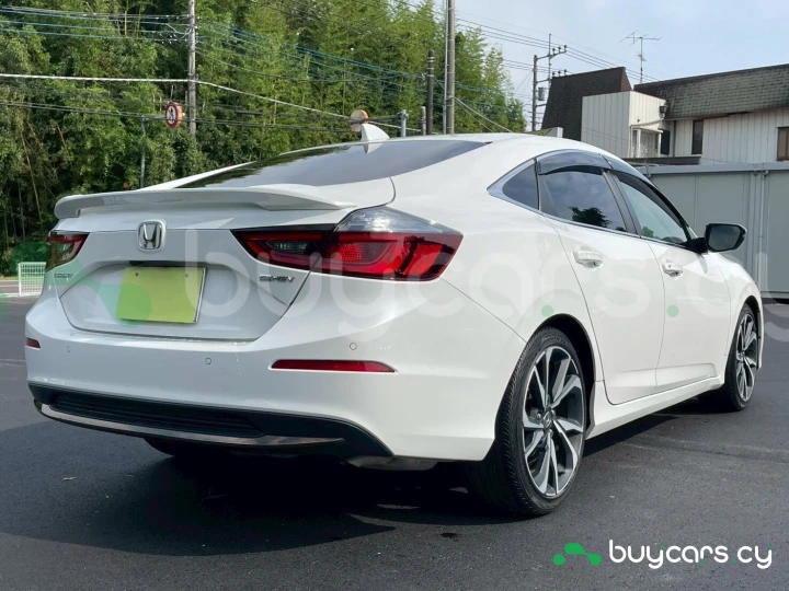 Honda Insight Белый