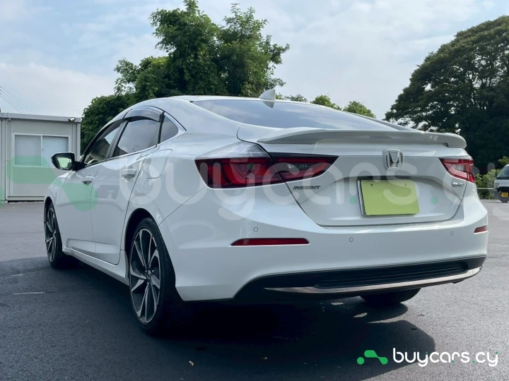 Honda Insight Белый