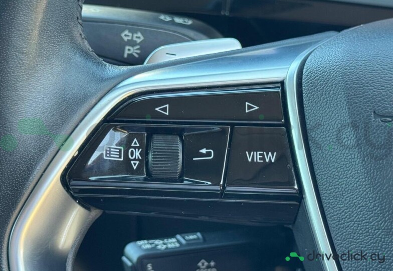 Audi e-tron Серый
