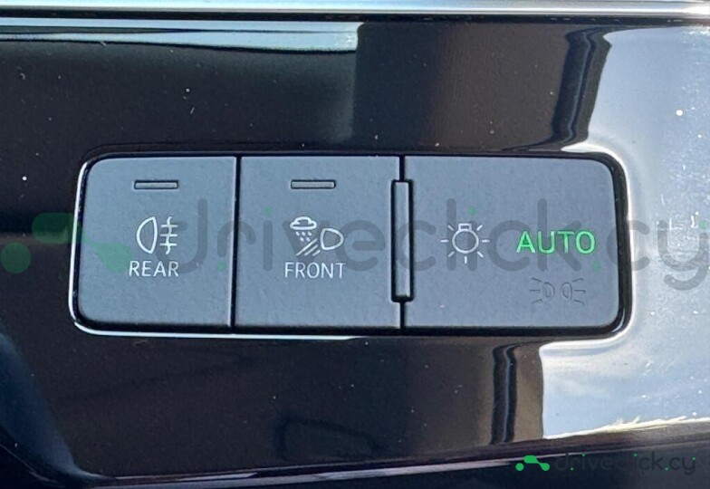 Audi e-tron Серый