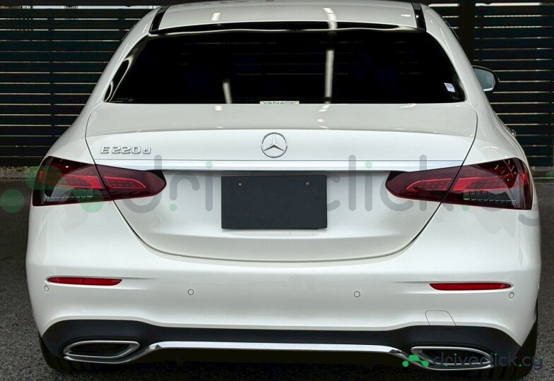 Mercedes E-class White