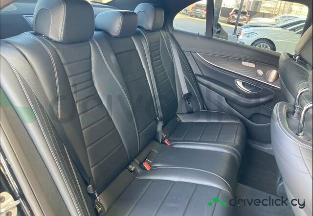 Mercedes E-class Черный