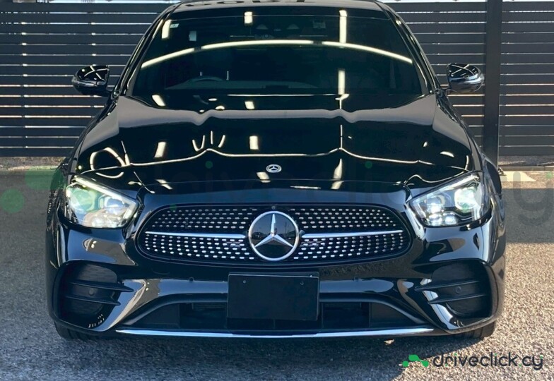 Mercedes E-class Черный