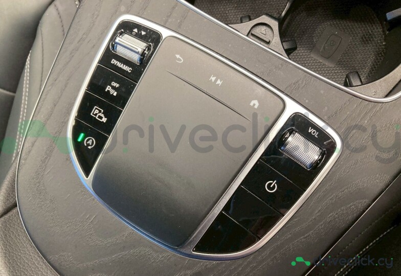 Mercedes E-class Черный
