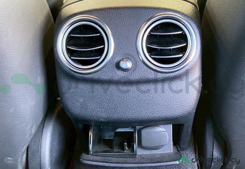 Mercedes E-class Черный