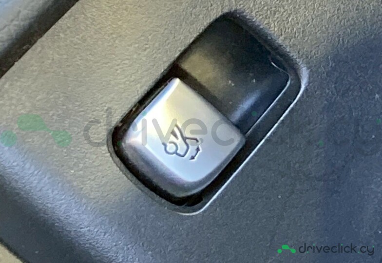 Mercedes E-class Черный