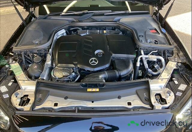 Mercedes E-class Черный