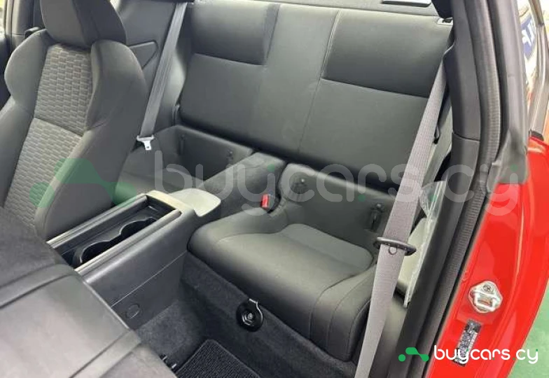 Toyota GR86 Красный