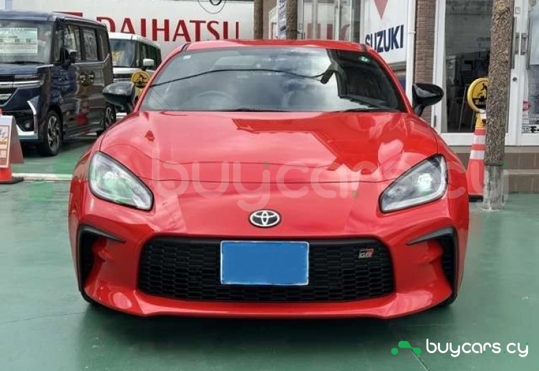 Toyota GR86 Красный