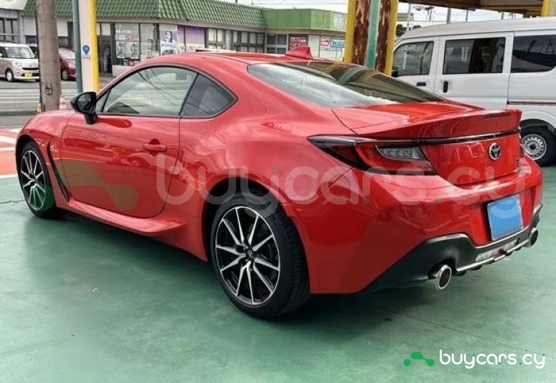 Toyota GR86 Красный
