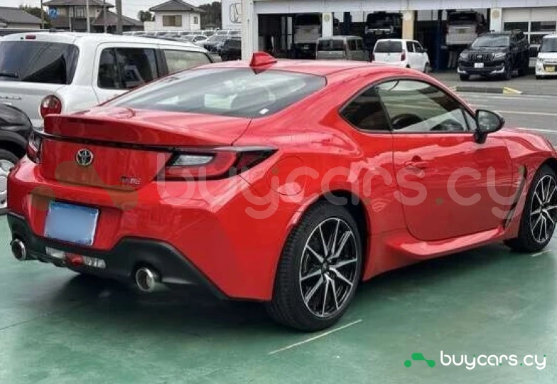 Toyota GR86 Красный