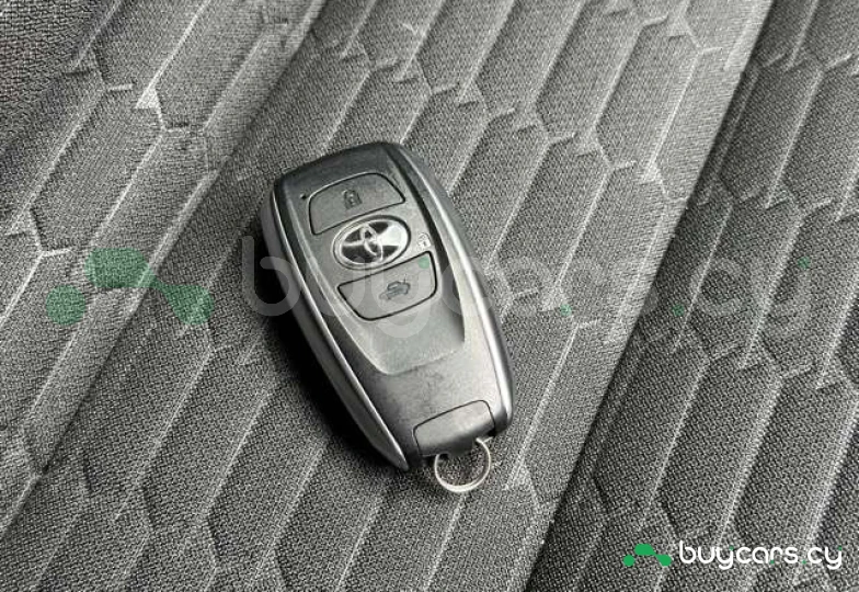 Toyota GR86 Красный