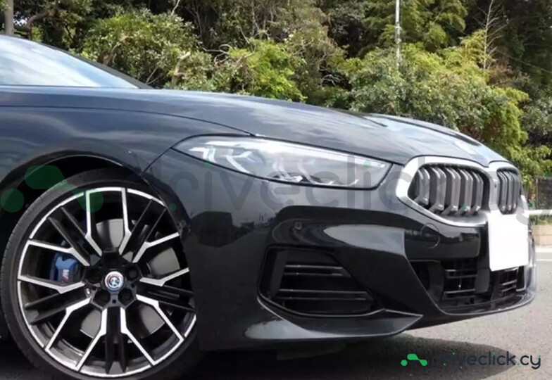 BMW 8 series Black