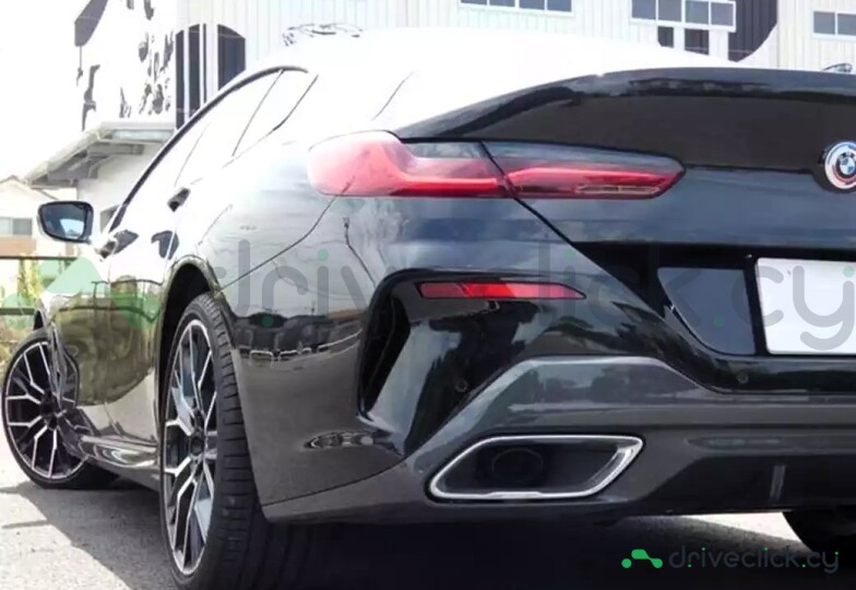 BMW 8 series Black