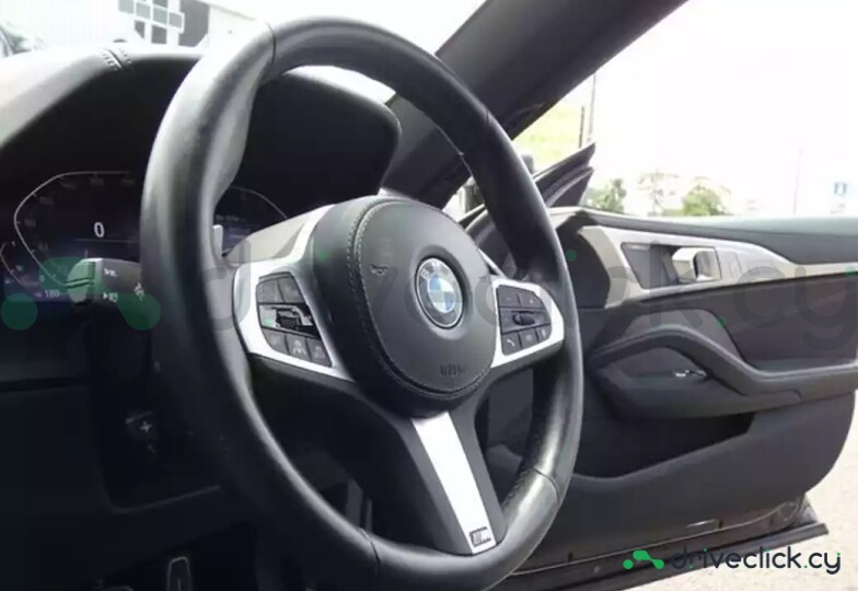 BMW 8 series Black