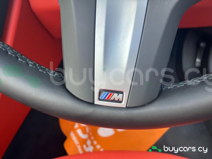 BMW 8 series Белый