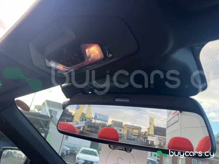 BMW 8 series Белый