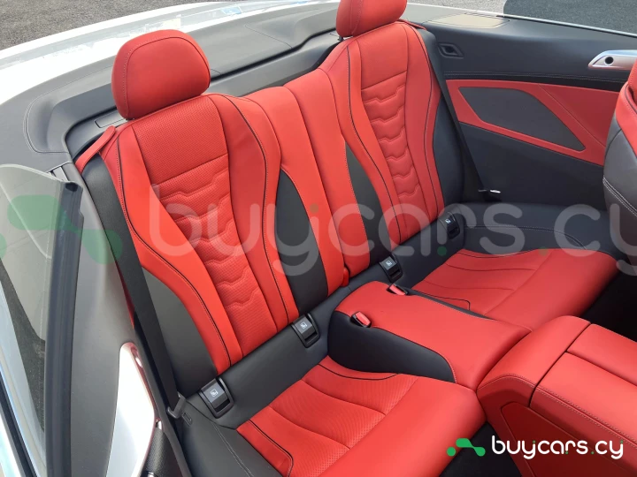 BMW 8 series Белый