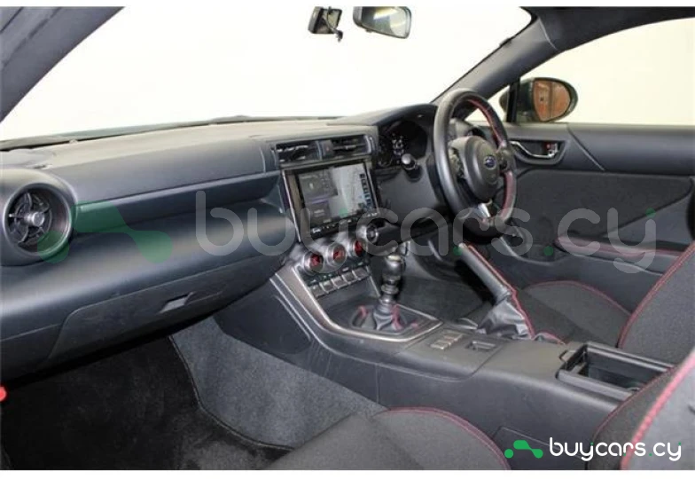 Subaru BRZ Белый