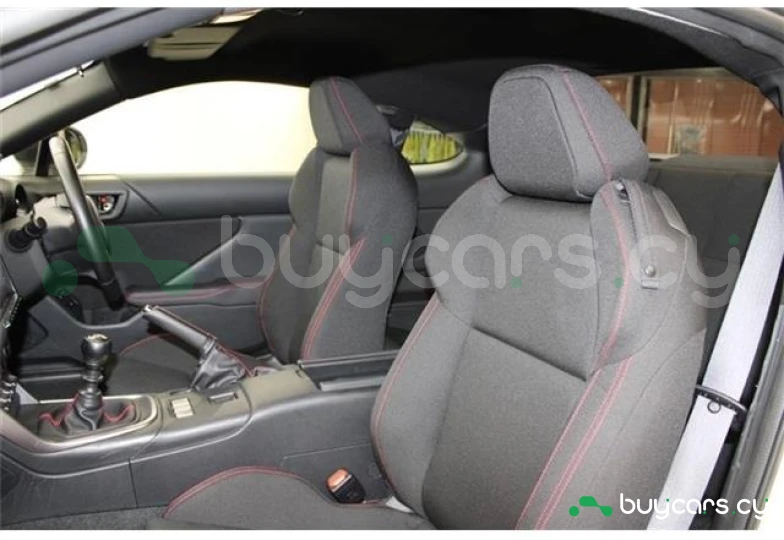 Subaru BRZ Белый