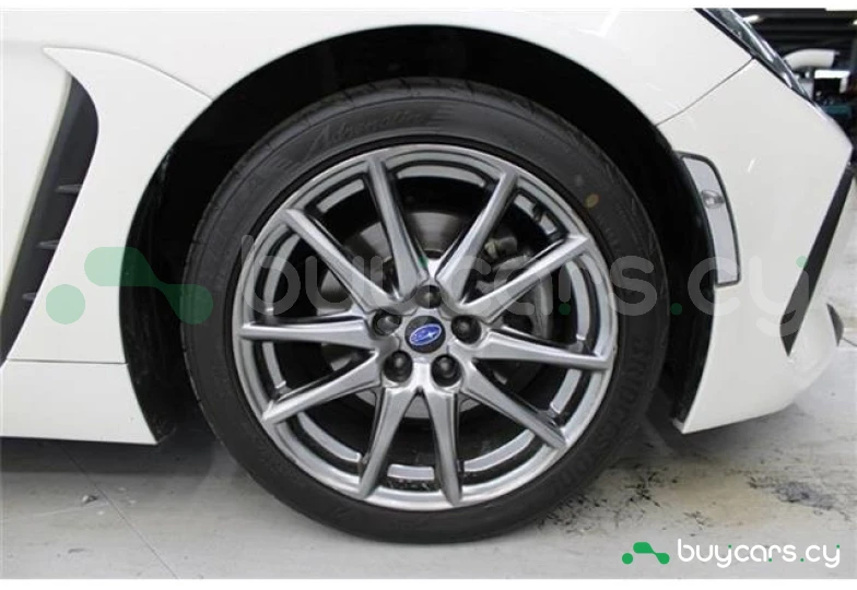 Subaru BRZ Белый