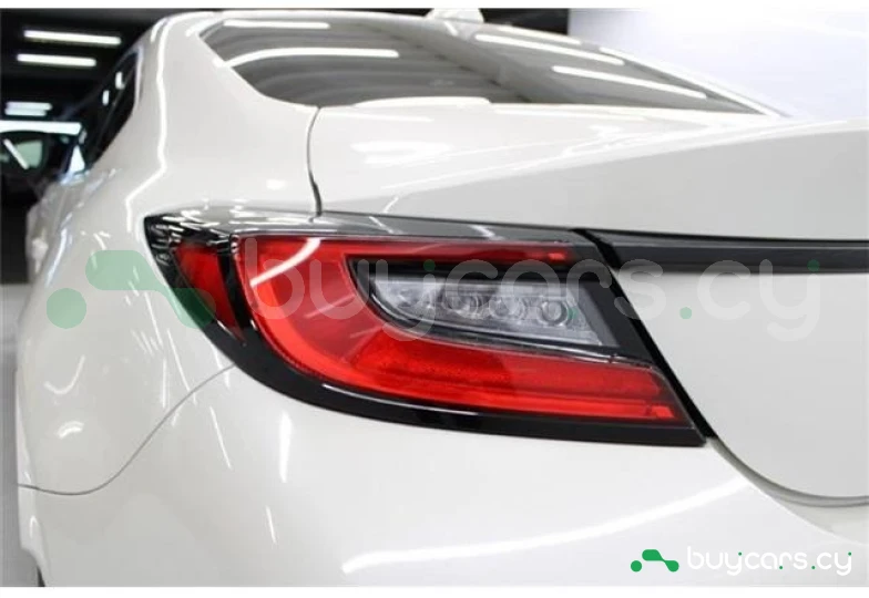 Subaru BRZ Белый