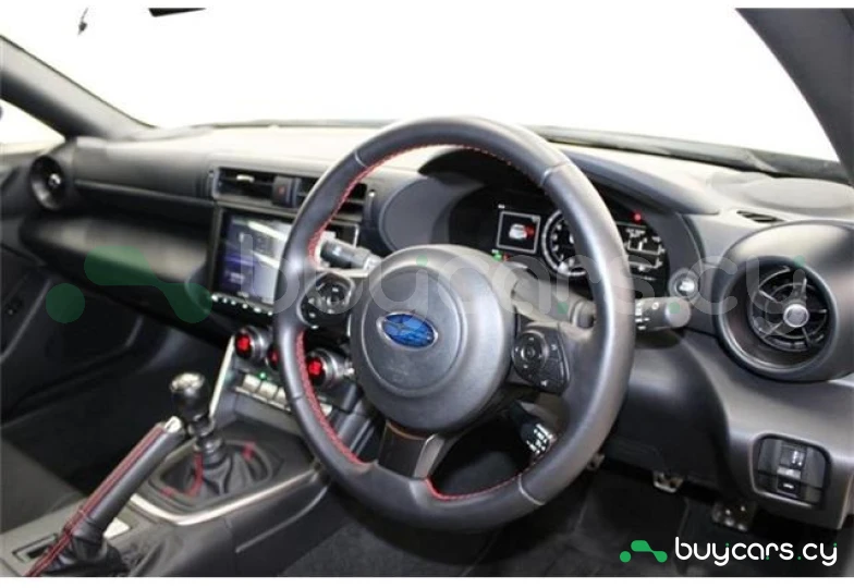 Subaru BRZ Белый