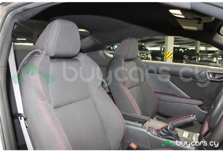 Subaru BRZ Белый