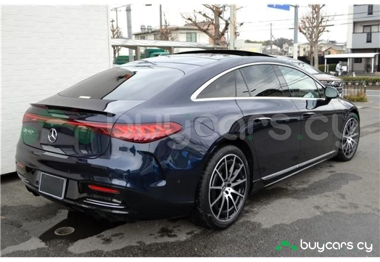 Mercedes EQS Синий