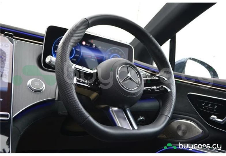 Mercedes EQS Синий