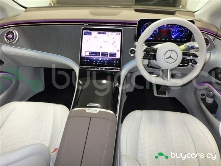 Mercedes EQS Черный